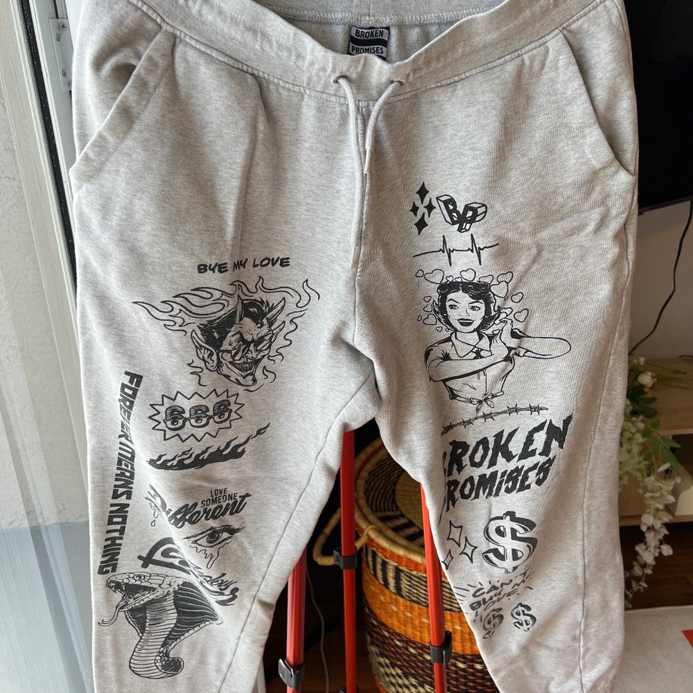 Broken Promises Sweatpants Size M